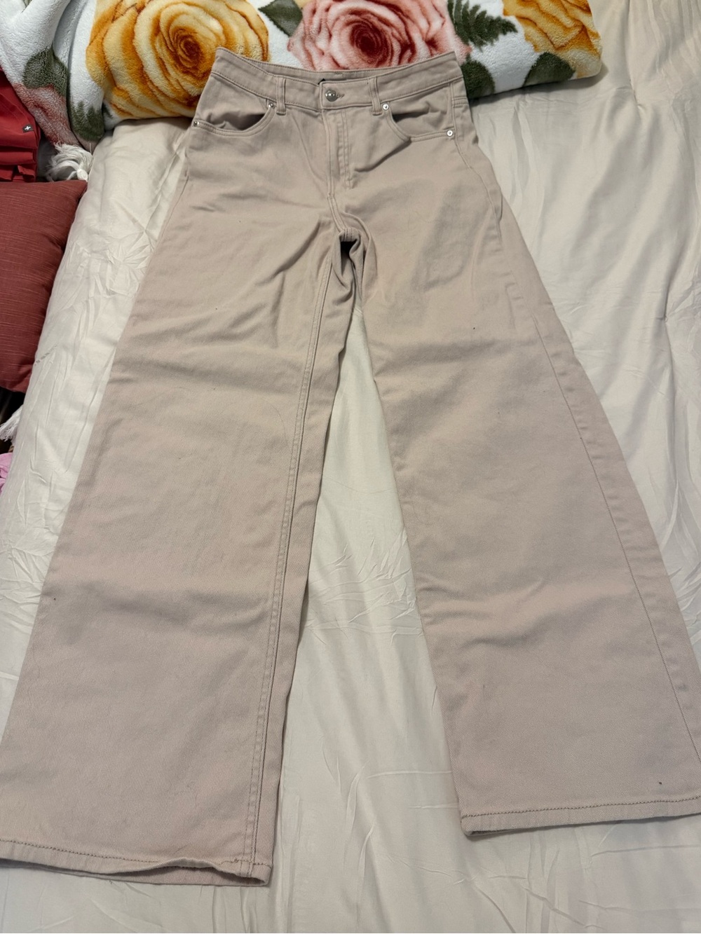 H&M Wide-Leg Jeans in Light Beige